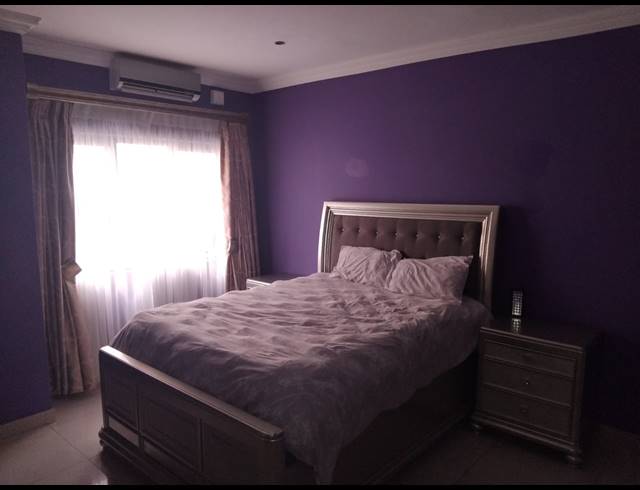 4 BEDROOM FREEHOLD FOR SALE IN WOODHILL ESTATE